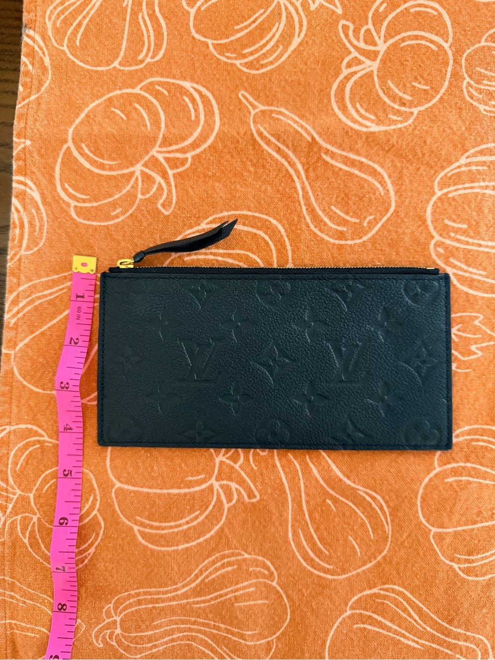 Louis Vuitton Black Embossed Monogram zip insert/card holder - Picture 2 of 15